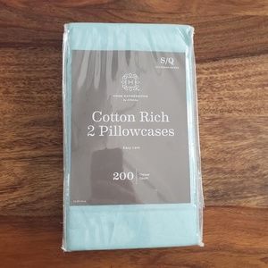 NEW Set of 2 Aqua Standard/Queen Pillow Cases